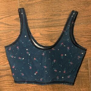 Teeki crop top/sports bra 🌹